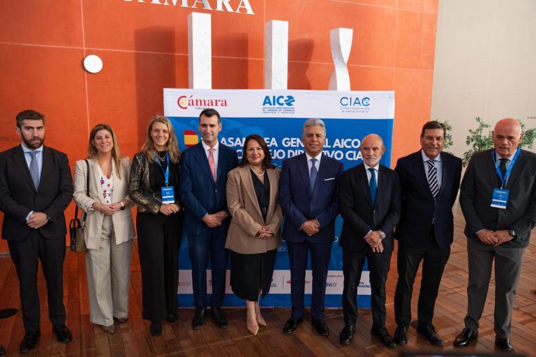 VALLADOLID ABRE EL GRAN DEBATE EMPRESARIAL IBEROAMERICANO SOBRE LAS NUEVAS OPORTUNIDADES DEL SUR GLOBAL Y LA IMPLANTACIÓN DE LA IA EN LAS EMPRESAS